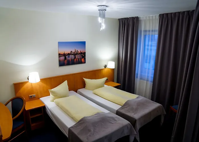 Niederräder Hof Hotel 3*