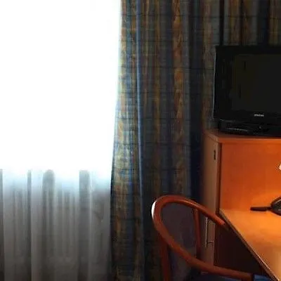 Hotel Niederraeder Hof Frankfurt nad Menem